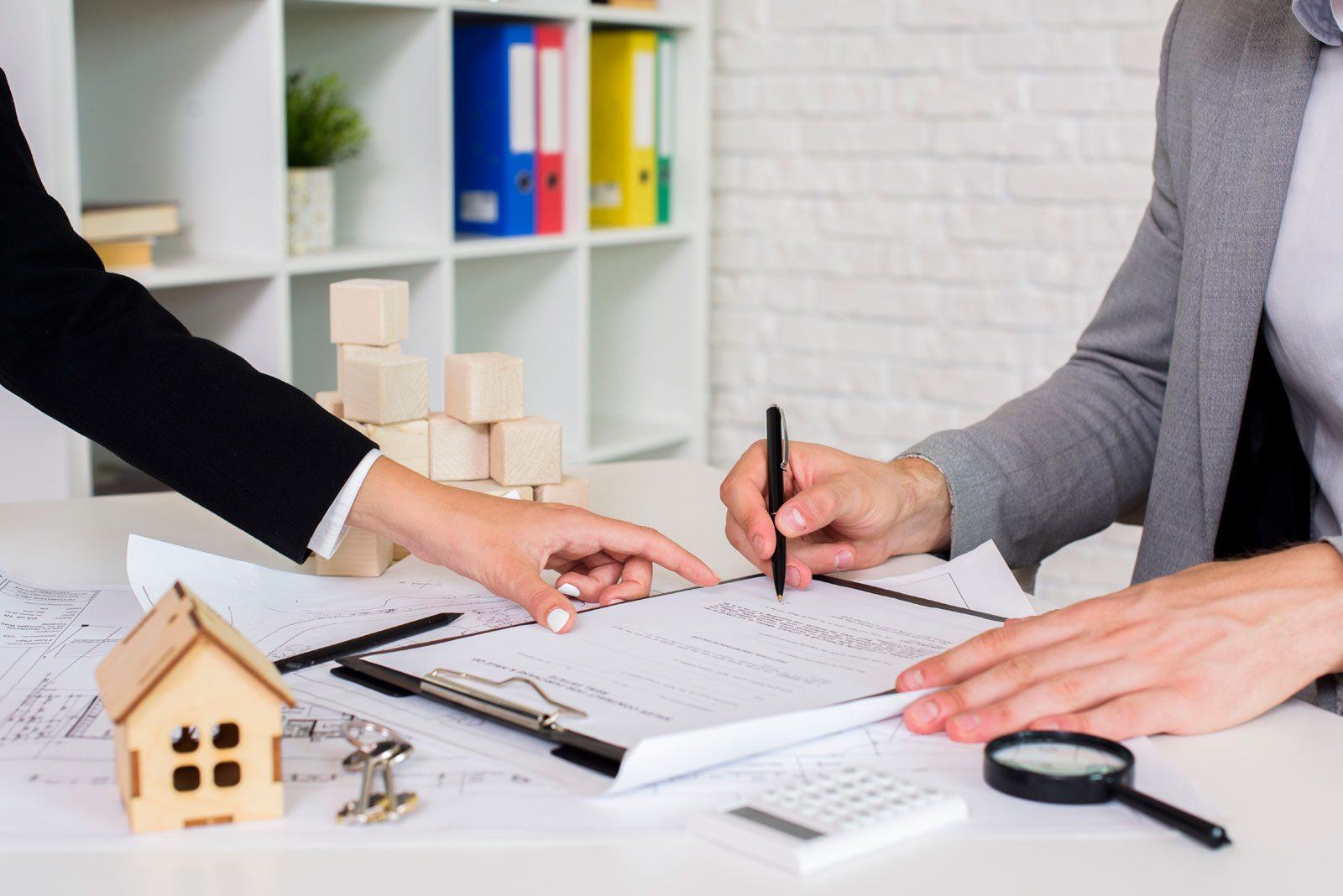 Reasons to Call a Real Estate Lawyer